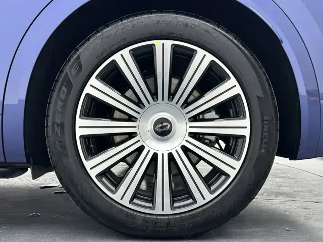 Aito M7 — Фото автомобиля 26