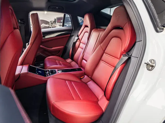 Porsche Panamera — Фото автомобиля 7