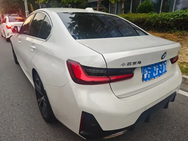 BMW 3 Series — Фото автомобиля 5
