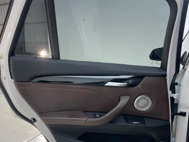 BMW X1 — Фото автомобиля 18