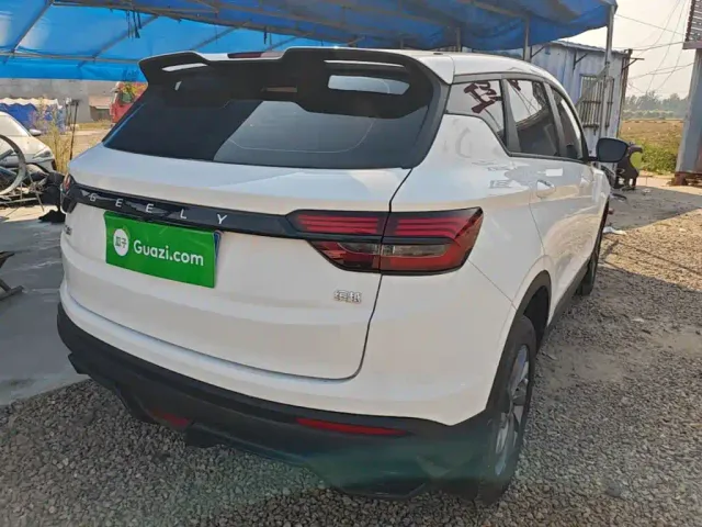 Geely Binyue — Фото автомобиля 6
