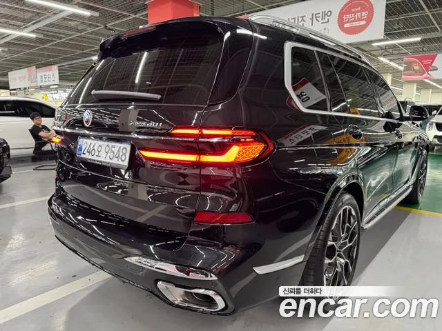 BMW X7 — Фото автомобиля 4