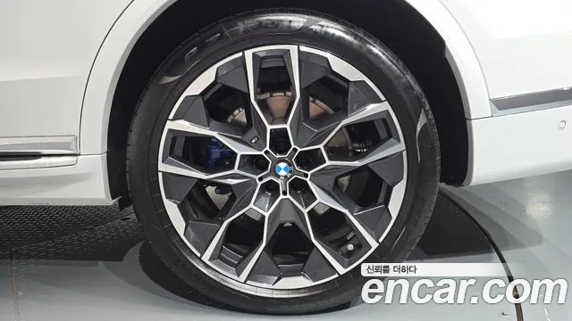 BMW X7 — Фото автомобиля 18