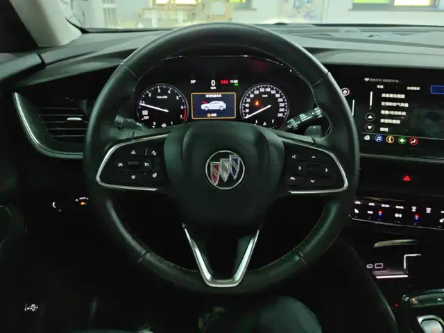 Buick Envision Plus — Фото автомобиля 15