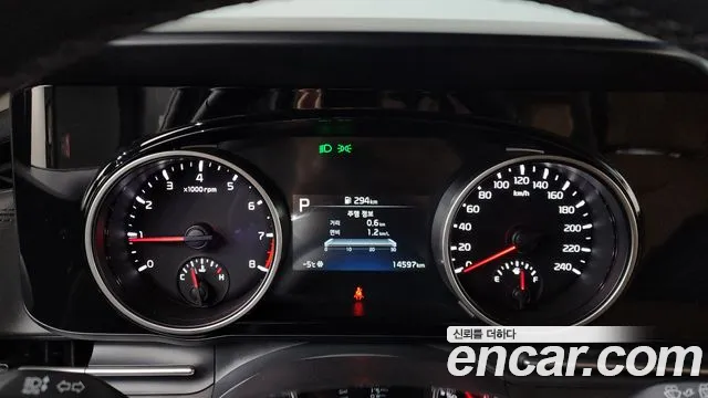 Kia Canival Carnival 4 поколение Бензин 9 мест Prestige — Фото автомобиля 8