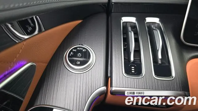 Mercedes-Benz S-Class — Фото автомобиля 23