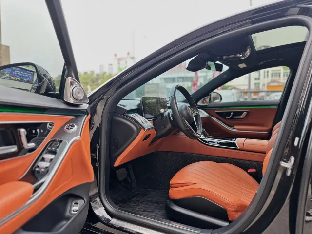 Mercedes-Benz S-Class — Фото автомобиля 7