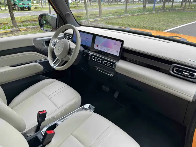 Baojun Yep — Фото автомобиля 6
