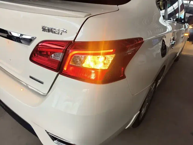 Nissan Sylphy — Фото автомобиля 7