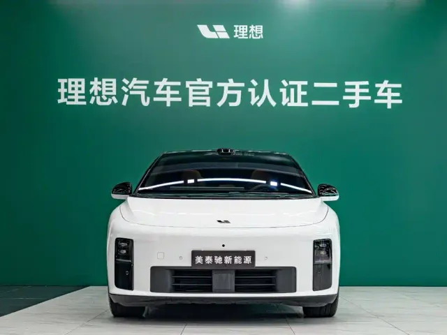 Li Auto i6 — Фото автомобиля 2