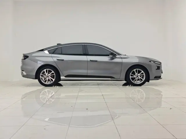 Ford Mondeo — Фото автомобиля 2