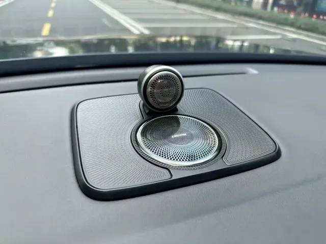 Li Auto L9 — Фото автомобиля 15