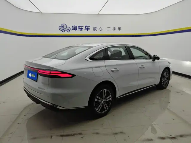 Geely Galaxy Stellar 6 — Фото автомобиля 3