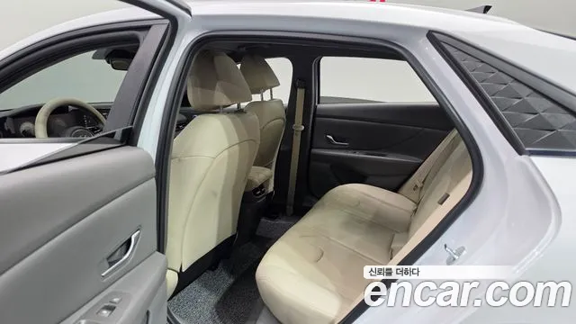 Hyundai Avante — Фото автомобиля 17