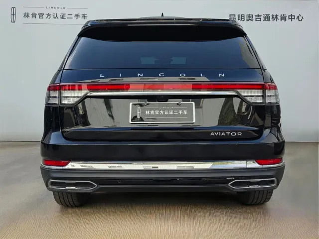 Lincoln Aviator — Фото автомобиля 5