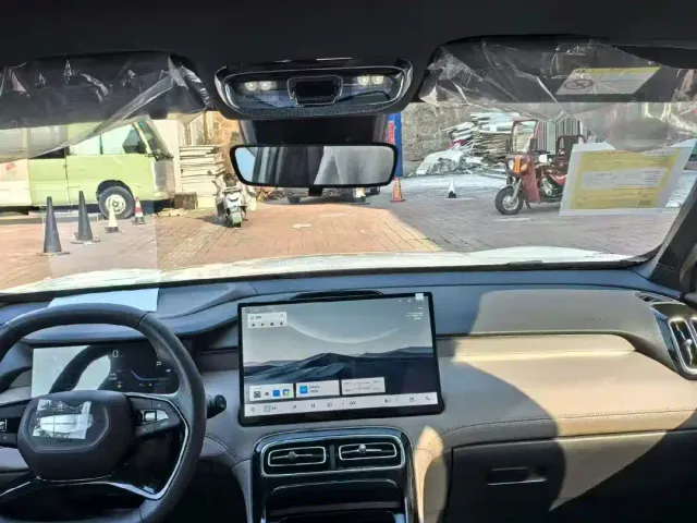 Geely Boyue L — Фото автомобиля 6
