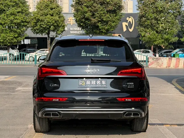 Audi Q5L — Фото автомобиля 8