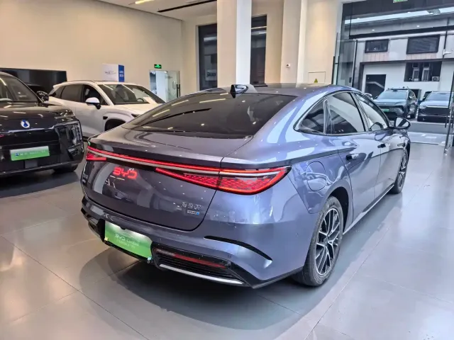 BYD Seal 07 DM-i 2025 Smart Drive Edition DM-i 1.5T 125km Flagship — Фото автомобиля 6