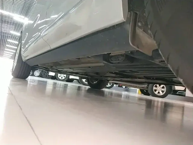 Volvo XC60 — Фото автомобиля 21