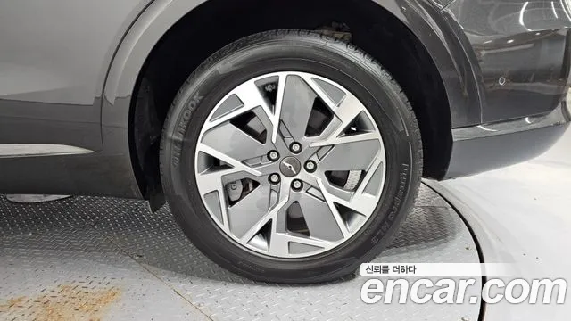 Genesis GV70 Electrified GV70 — Фото автомобиля 21