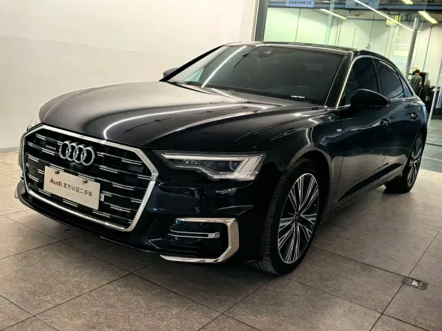 Фотография автомобиля — Audi A6L