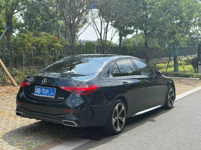 Mercedes-Benz C-Class — Фото автомобиля 3