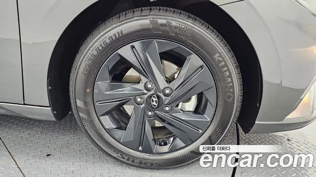 Hyundai AVANTE Avante (CN7) — Фото автомобиля 21