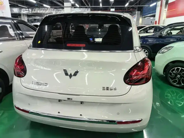 Wuling Bingo — Фото автомобиля 5