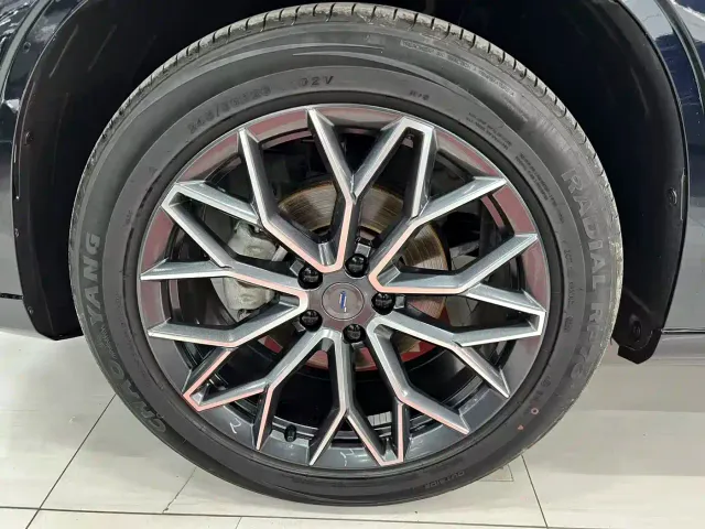 Changan Z6 — Фото автомобиля 21