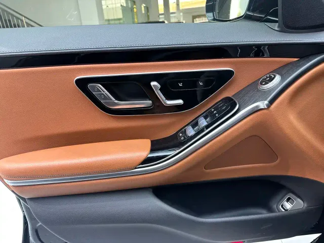 Mercedes-Benz S-Class — Фото автомобиля 11