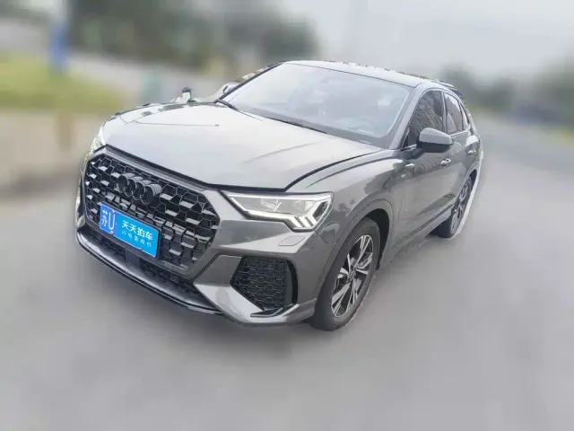 Фотография автомобиля — Audi Q3 Sportback