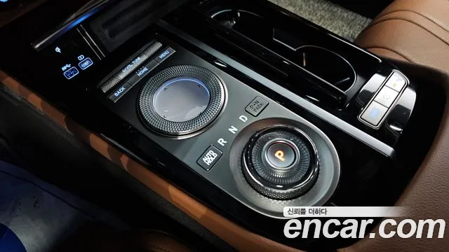 Genesis G80 Бензин 2.5 турбо AWD — Фото автомобиля 9