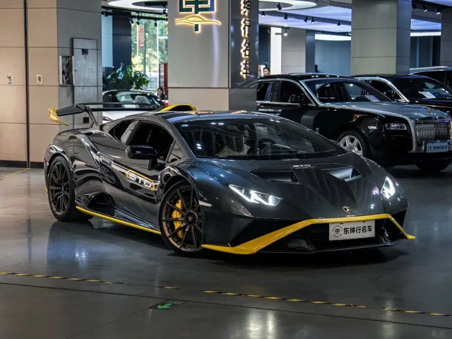 Lamborghini Huracan — Фото автомобиля 3