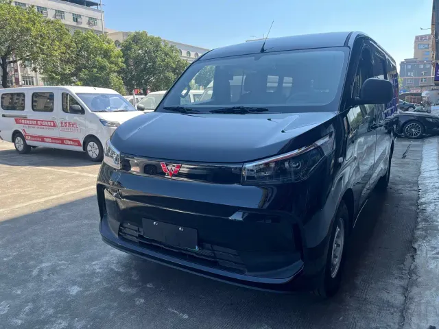 Фотография автомобиля — Wuling Yangguang Pro