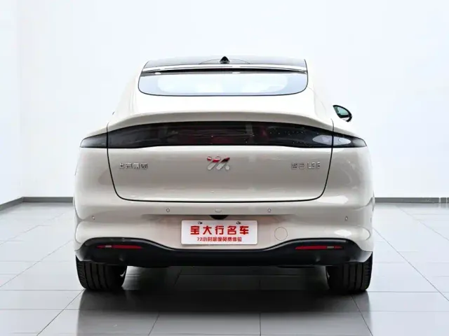 IM Motors LS6 — Фото автомобиля 8