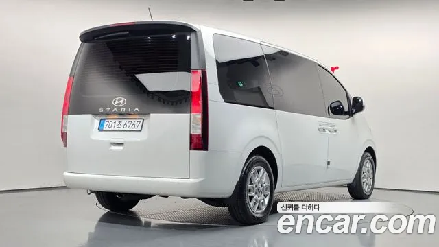 Hyundai Staria — Фото автомобиля 2