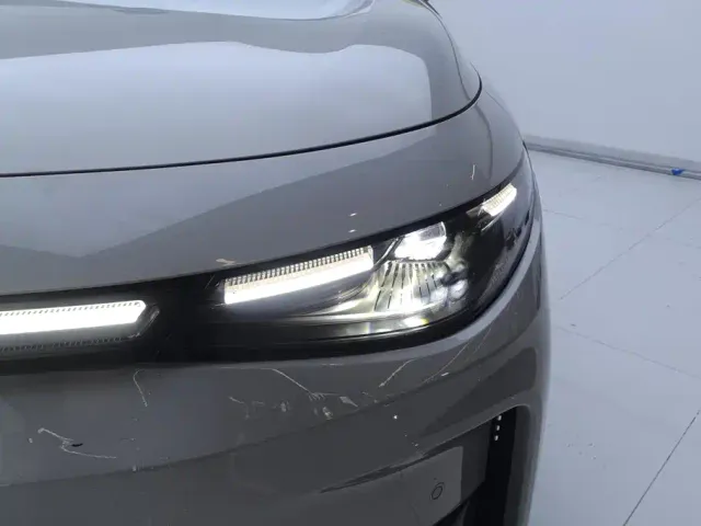 Leapmotor C10 — Фото автомобиля 5