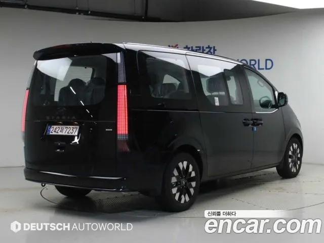 Hyundai Staria — Фото автомобиля 2