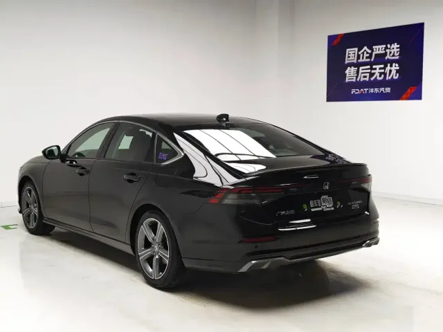 Honda Accord — Фото автомобиля 6