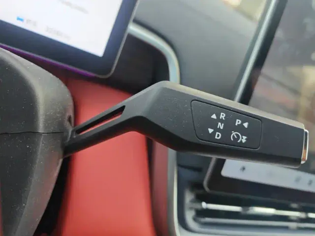 Dongfeng eπ 008 — Фото автомобиля 16