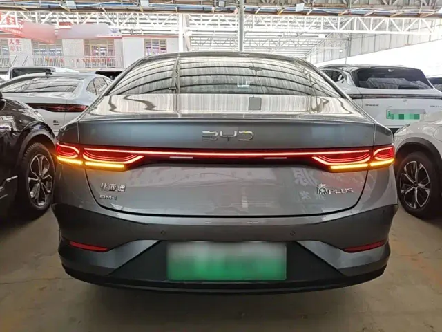 BYD Qin PLUS — Фото автомобиля 5