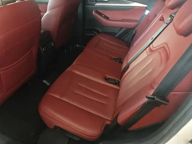 Jetour X70 — Фото автомобиля 16