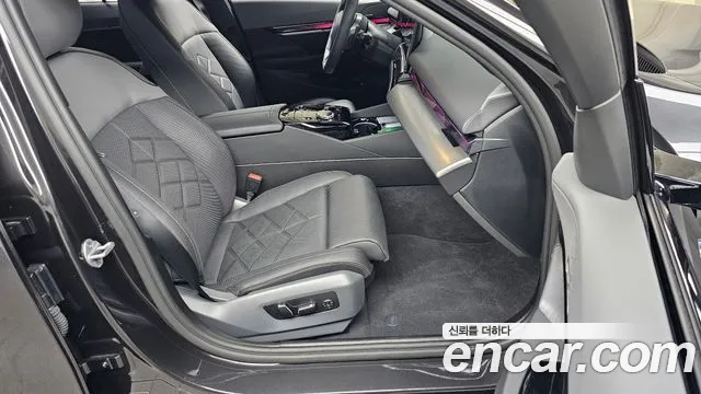 BMW 5-Series 5 серия (G60) 530i xDrive M Sport — Фото автомобиля 23