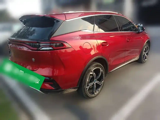 BYD Tang — Фото автомобиля 6