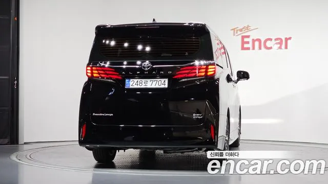 Toyota Alphard — Фото автомобиля 4