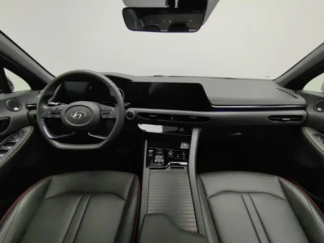 Hyundai Sonata — Фото автомобиля 5