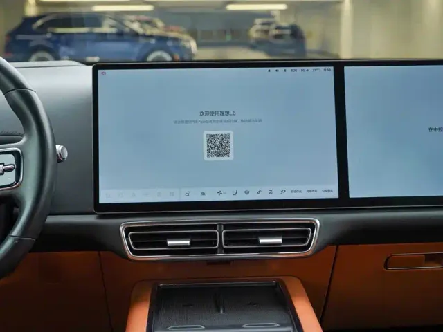 Li Auto L8 — Фото автомобиля 16