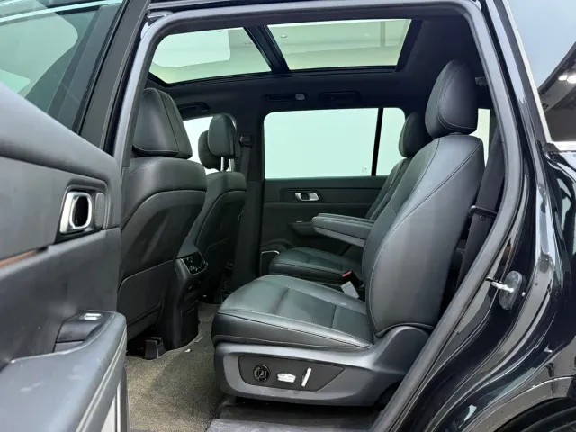 Li Auto Li ONE 2021 Extended Range 6-Seater — Фото автомобиля 13