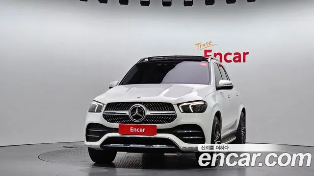 Mercedes-Benz GLE-Class — Фото автомобиля 3