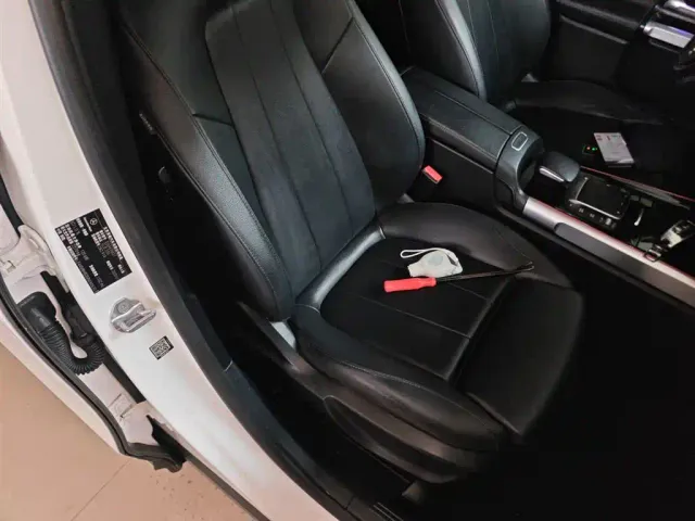 Mercedes-Benz GLB-Class — Фото автомобиля 24
